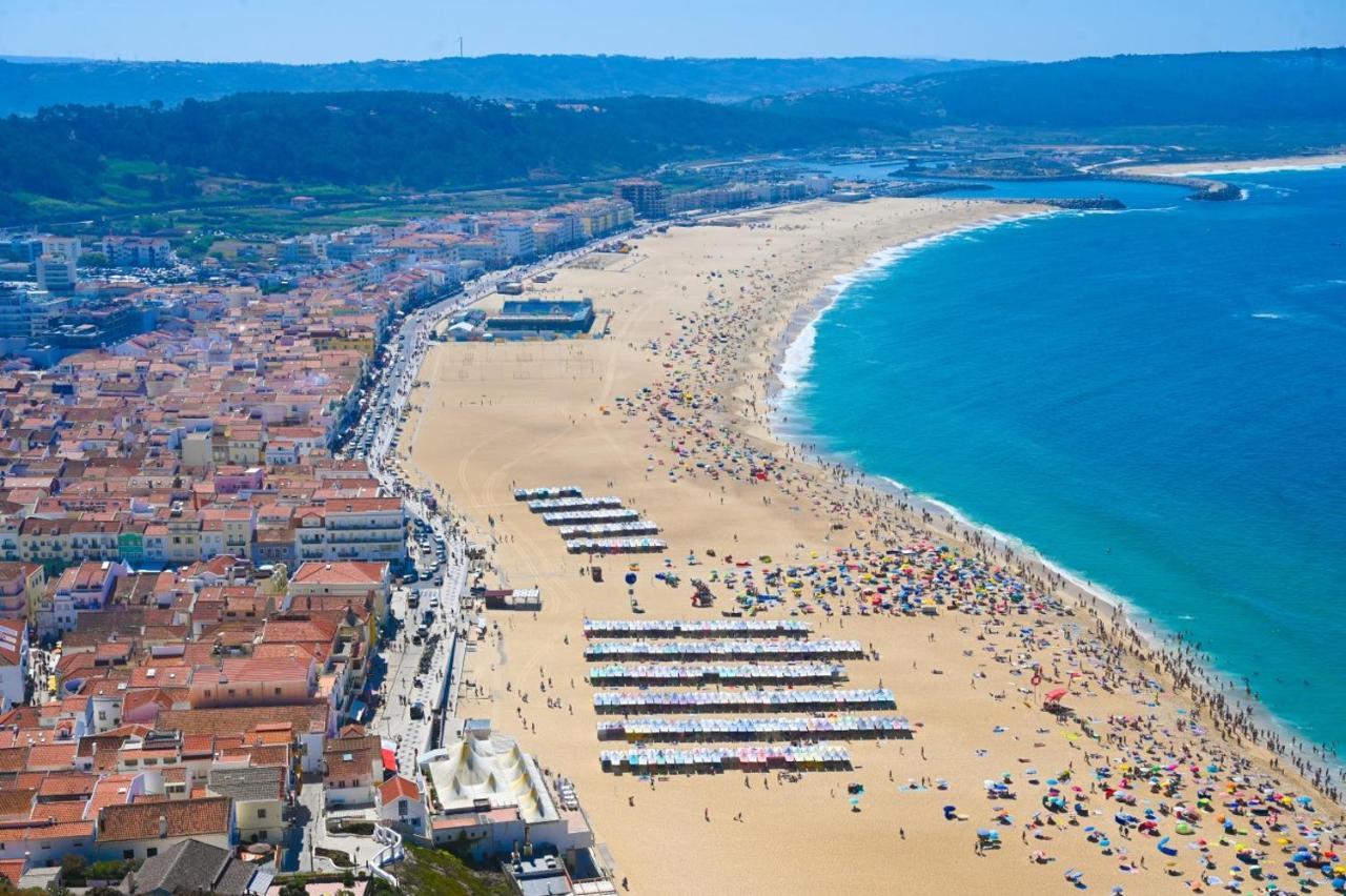 Beachfront Apartment Nazaré Exterior foto